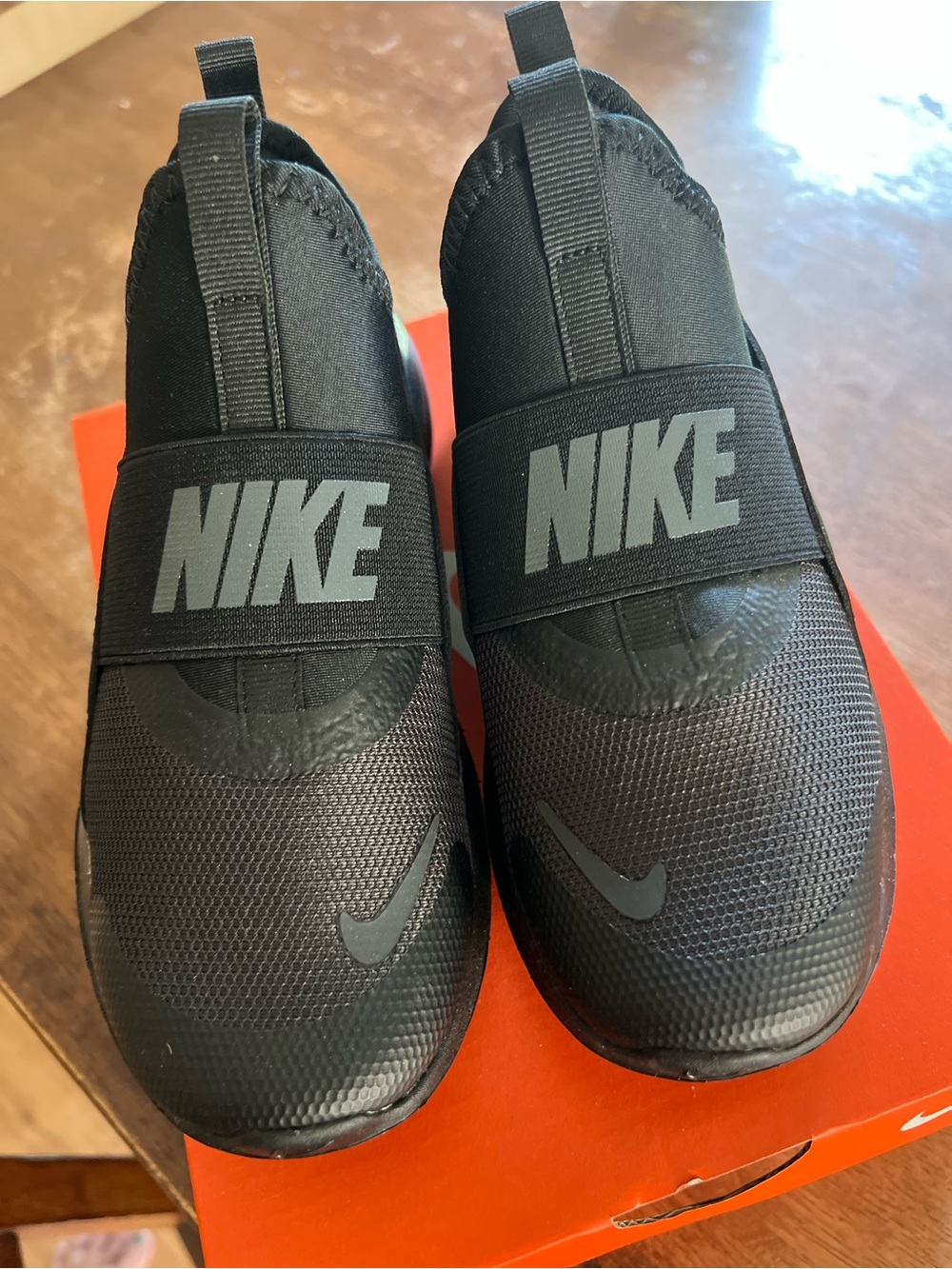 Boys Nike Flexrunner 4 shoes